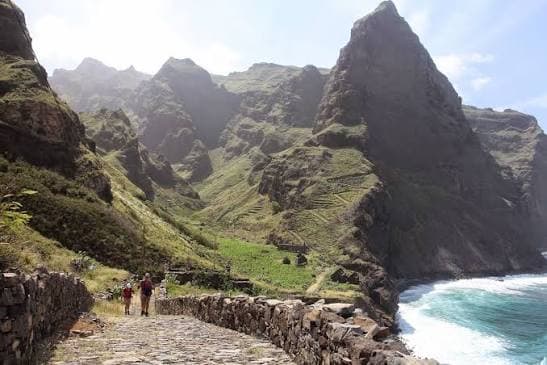 Vallée verdoyante à Santo Antão, Cap-Vert
