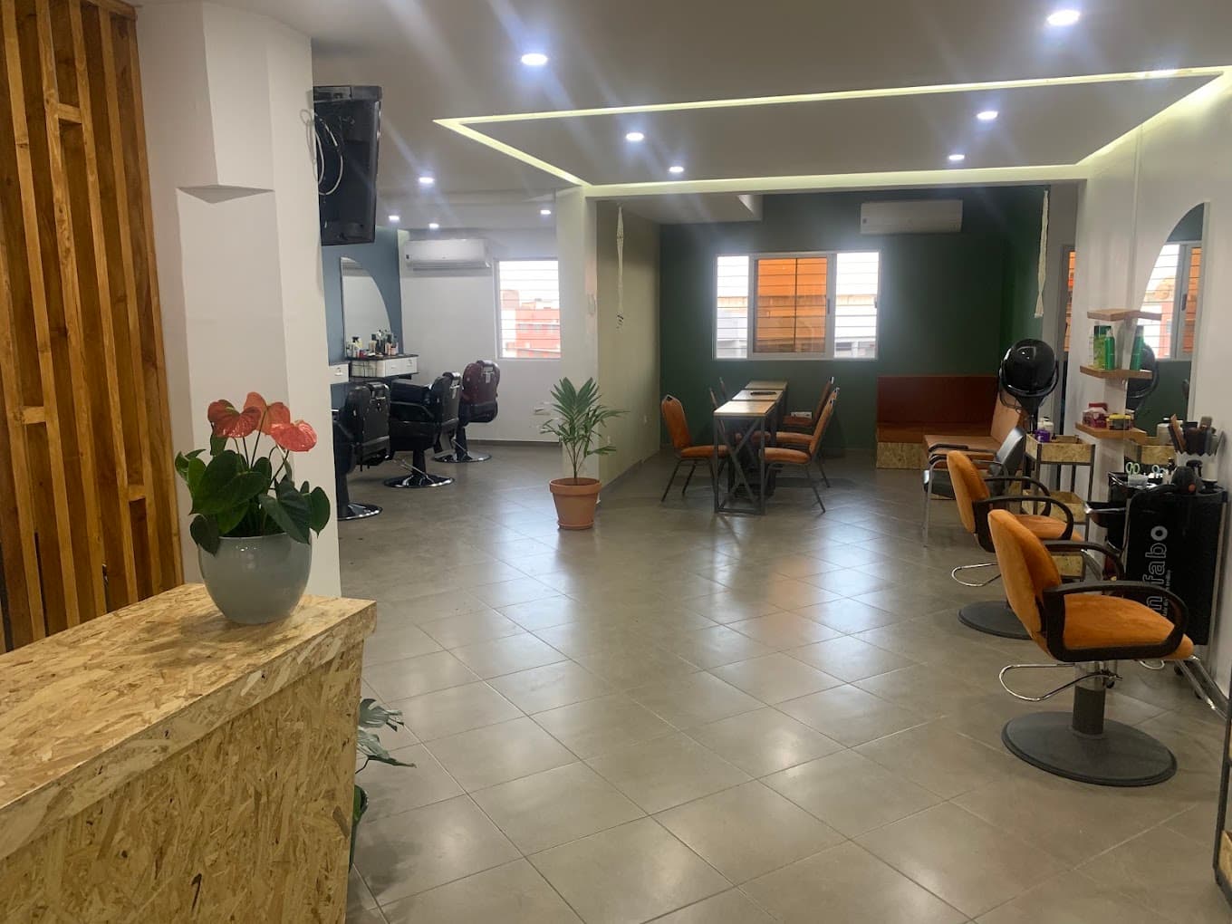 Commercial space for sale in Praia, Santiago — foto 4