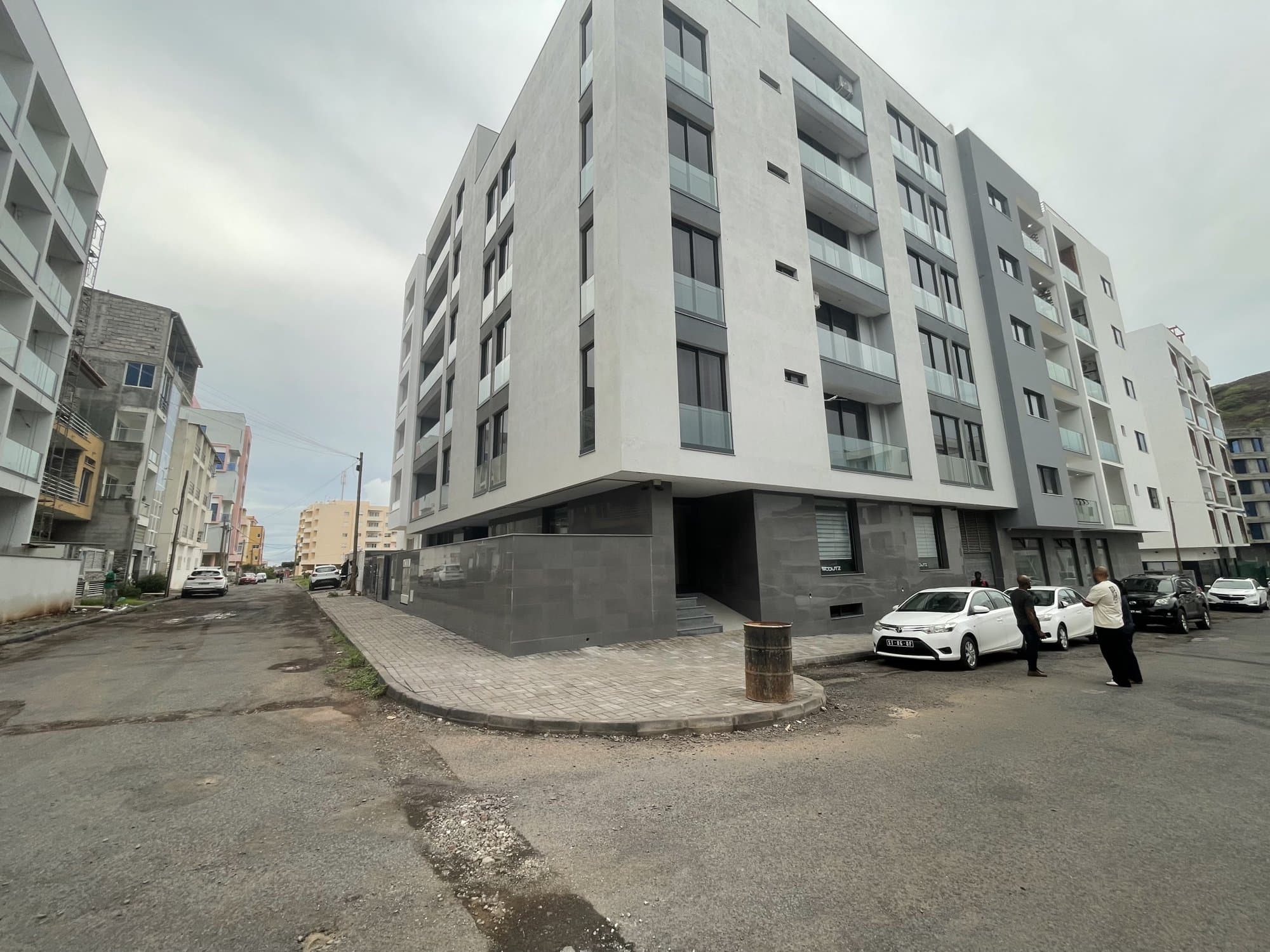 Espace commercial à vendre à PRAIA, Santiago — foto 2
